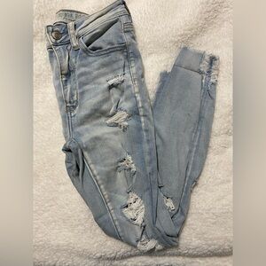 💛American Eagle Distressed Super Hi Rise Jeggings
